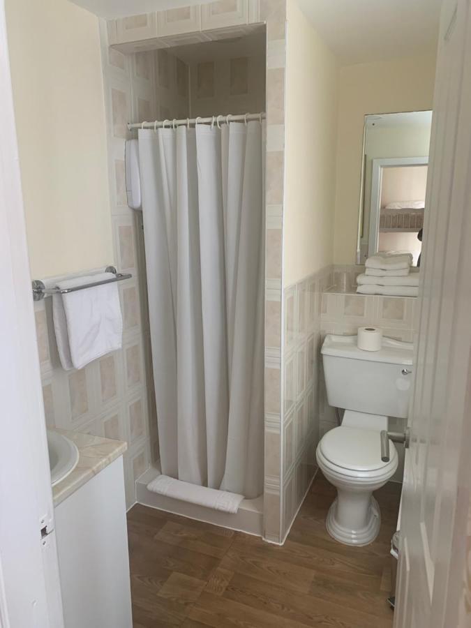The Stafford Bed & Breakfast Blackpool Bagian luar foto