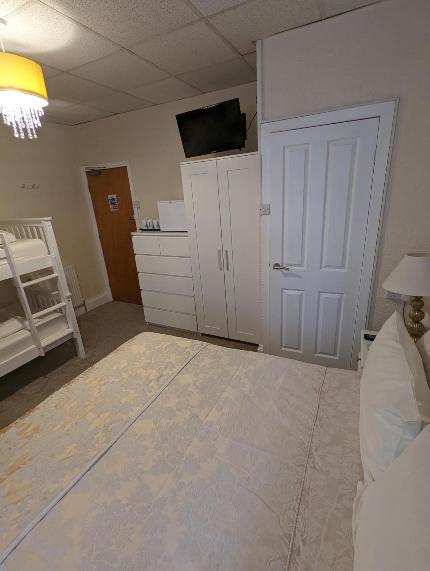 The Stafford Bed & Breakfast Blackpool Ruang foto