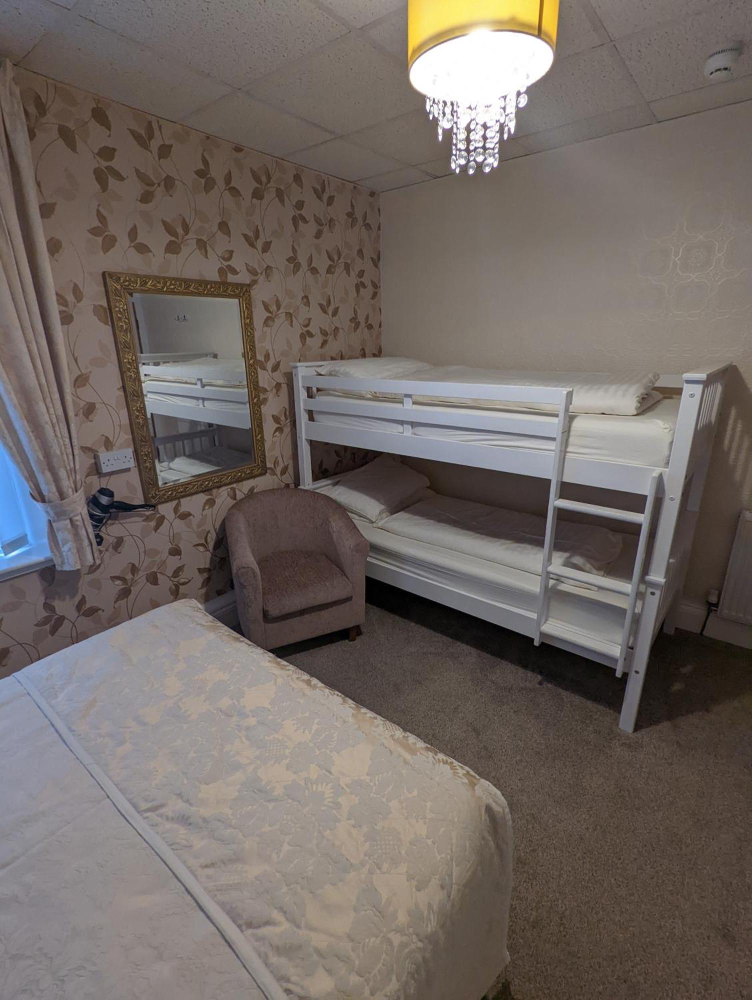 The Stafford Bed & Breakfast Blackpool Ruang foto