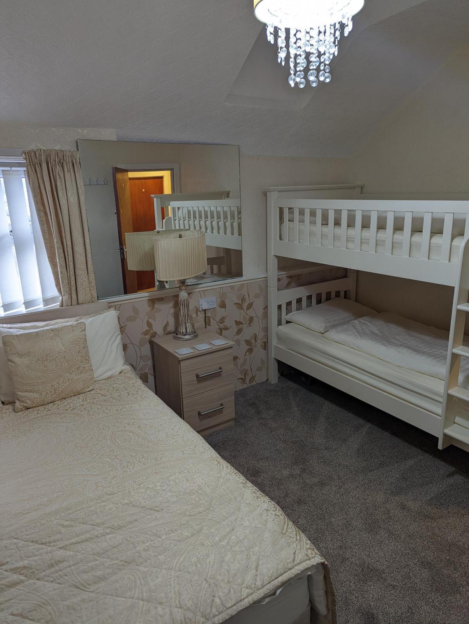 The Stafford Bed & Breakfast Blackpool Ruang foto