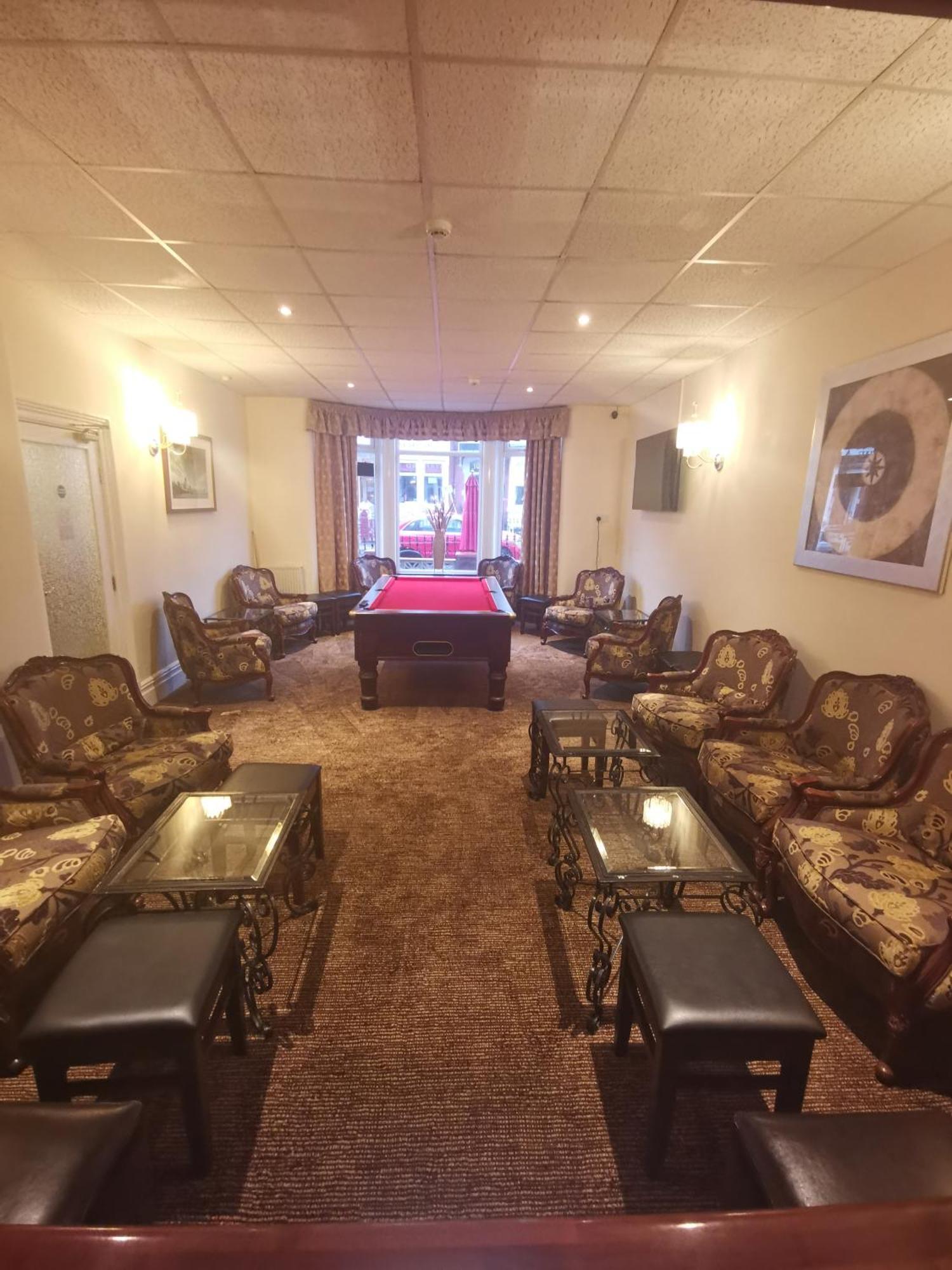 The Stafford Bed & Breakfast Blackpool Bagian luar foto